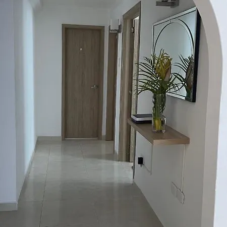 Moderno Y Comodo Apartamento Apartamento